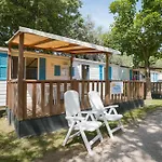 Kemping Happy Camp Mobile Homes In Balatontourist Fuered &