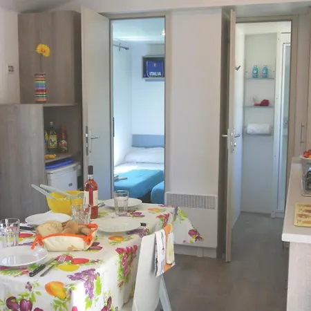 Happy Camp Mobile Homes In Balatontourist Fuered &