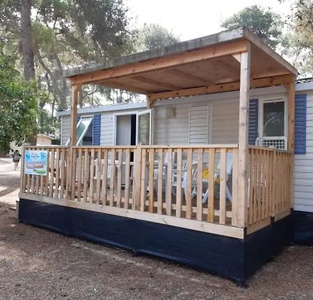 Happy Camp Mobile Homes In Balatontourist Fuered & 2* Balatonfüred