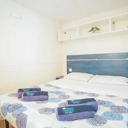 Happy Camp Mobile Homes In Balatontourist Fuered &